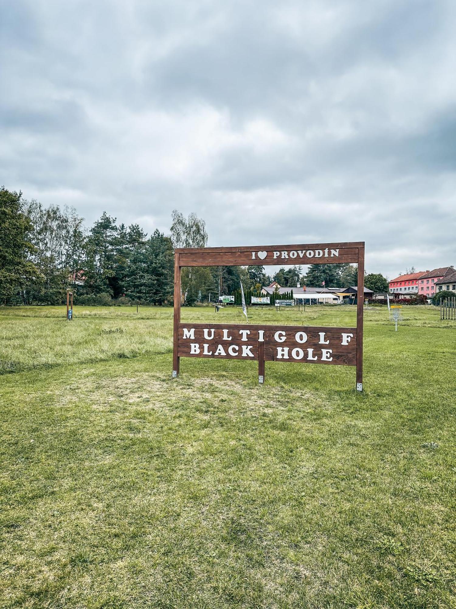Penzion Black Hole Provodin Bagian luar foto